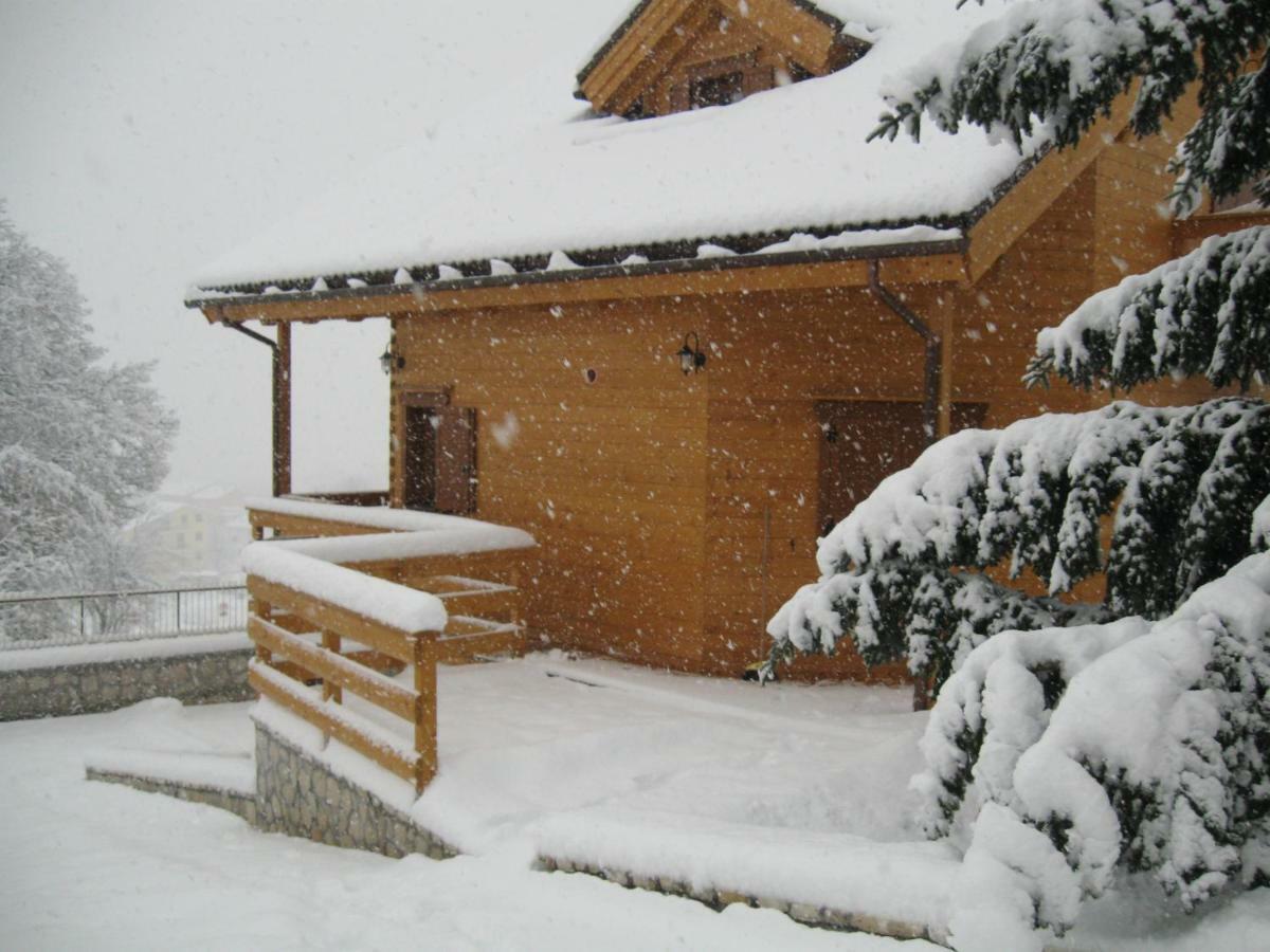 B&B Lo Chalet Di Ocre San Felice d'Ocre Ngoại thất bức ảnh